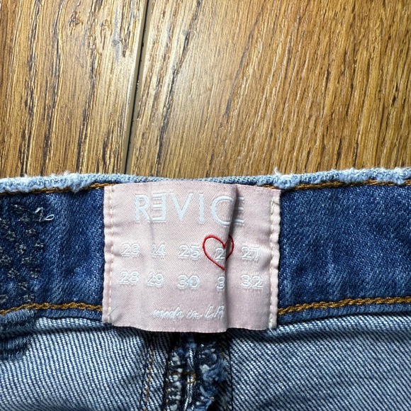 REVICE Denim Venus Star Cutoffs Raw Hem Star Shorts Womens Size 26 USA Made Boho - Picture 3 of 10